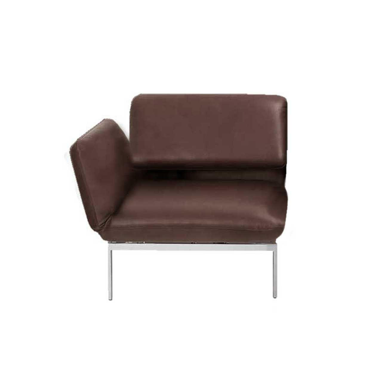 Multifunktionssessel brühl roro small classic 74214 Der Multifunktionssessel der Serie roro small classic mit einer Armlehne links in braunem Leder.