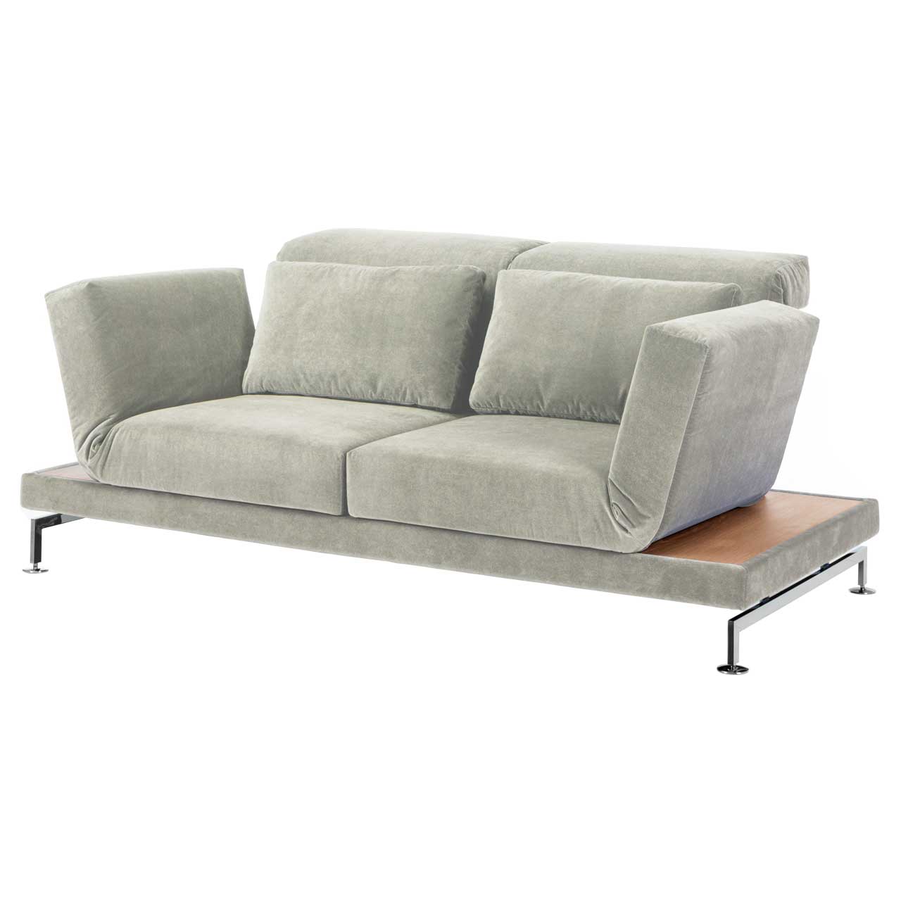 brühl moule small - Sofa 73207 Sofa in hellgrauem Stoff. Rechts und links neben den Armlehnen befinden sich schmale Ablageflächen in hellem Holz.