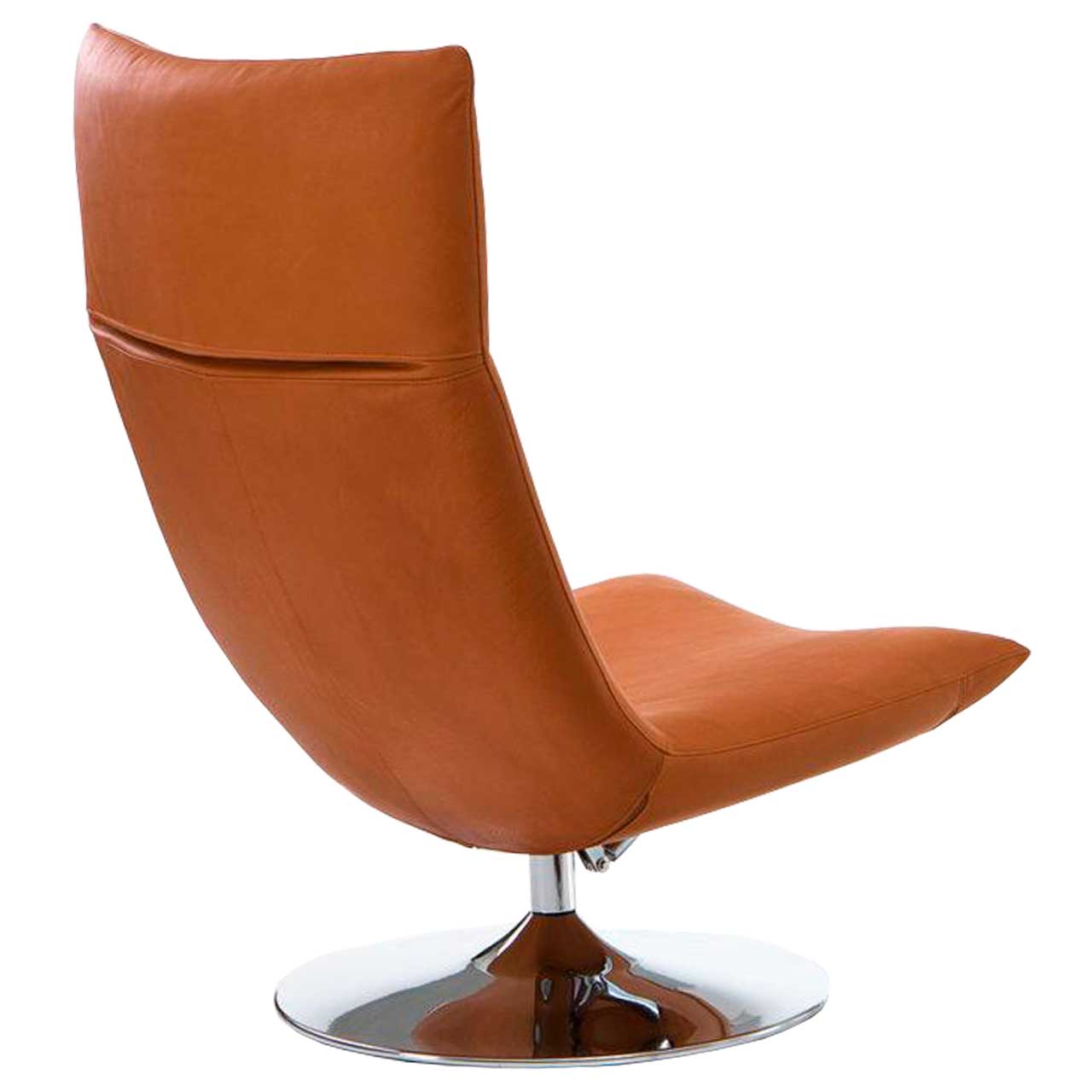 brühl gerard 59605 Drehsessel ohne Armlehnen. Der Sessel ist mit einem rotbraunen Leder bezogen. Der Sessel steht auf einem chrom glänzenden Drehteller.