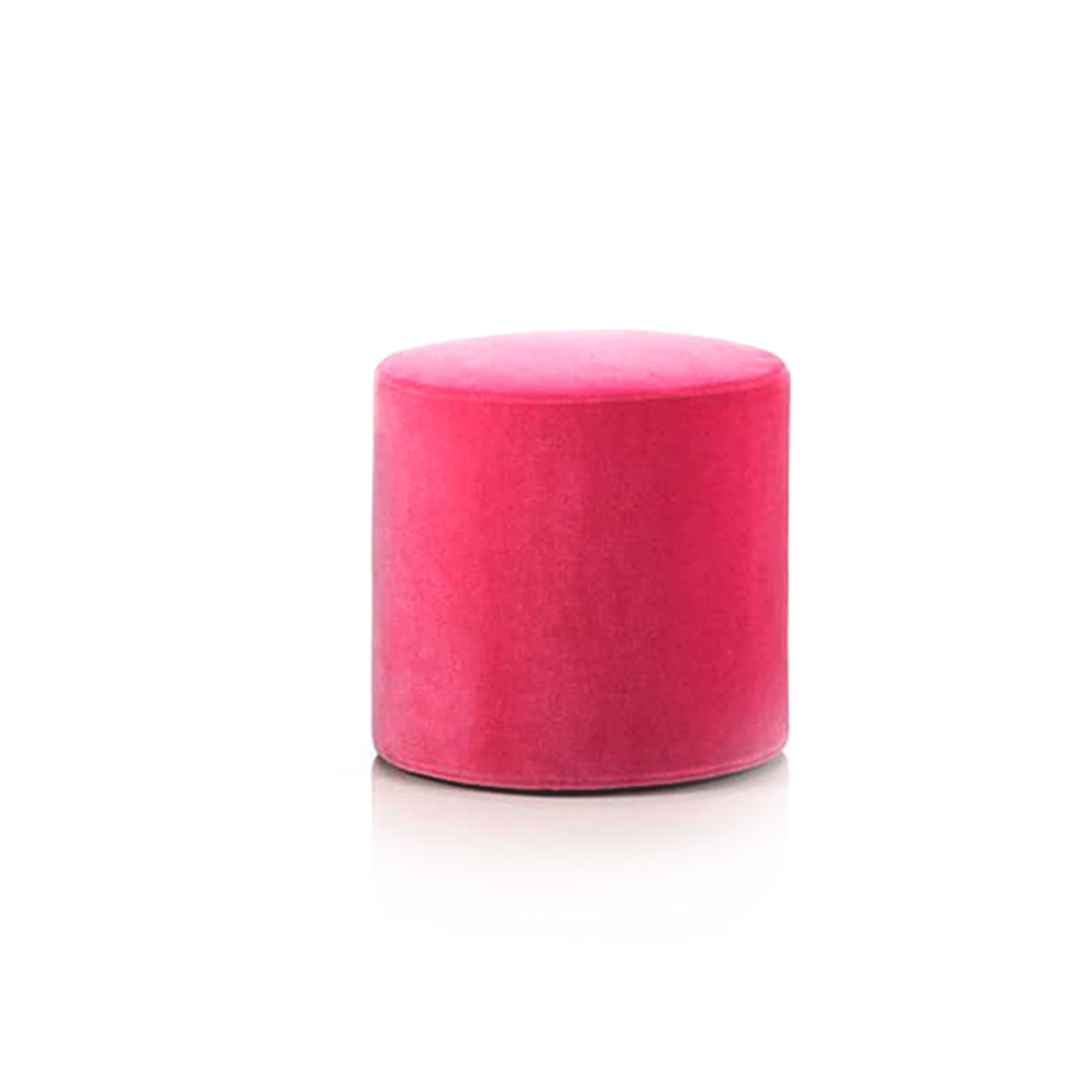 brühl armand Hocker 71661 Ein pinker Hocker. Die Form ist zylindrisch und reicht bis zum Boden. Es sind keine Füße zu sehen.