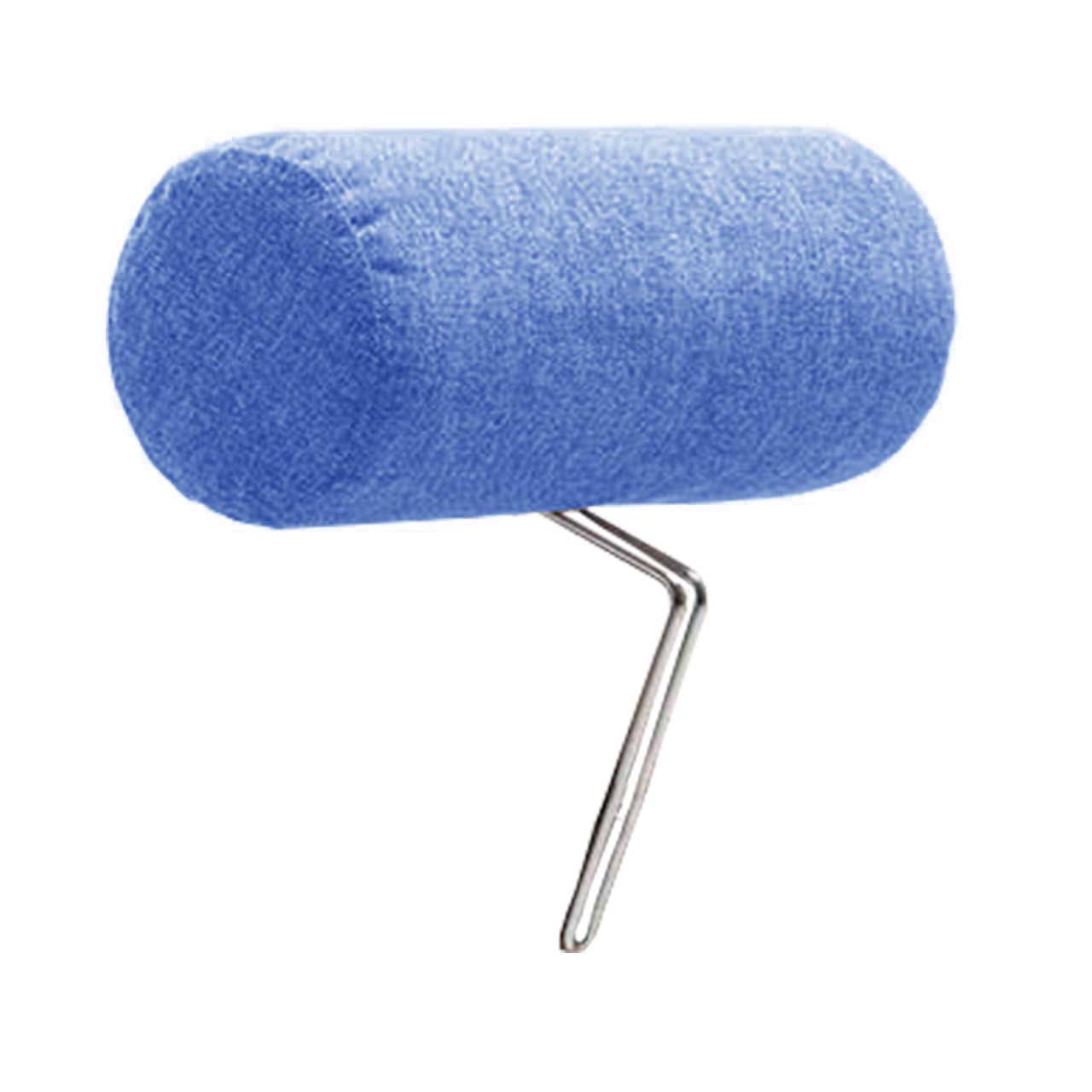 brühl four two Kopfstütze Kopfstütze. Das Kissen ist zylindrisch in blauem Stoff. Der Bügel zum Befestigen am Sofa ist Metall chrom glänzend.