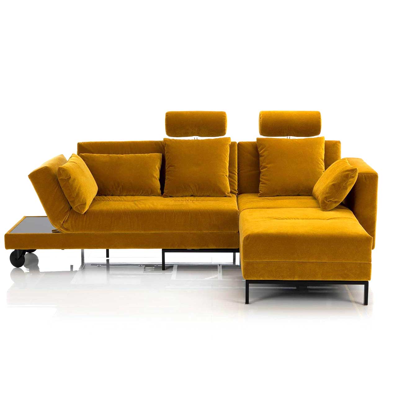 Four-two-68896-1 Eckgarnitur in gelbem Stoff mit schwenkbarem Longchair links.