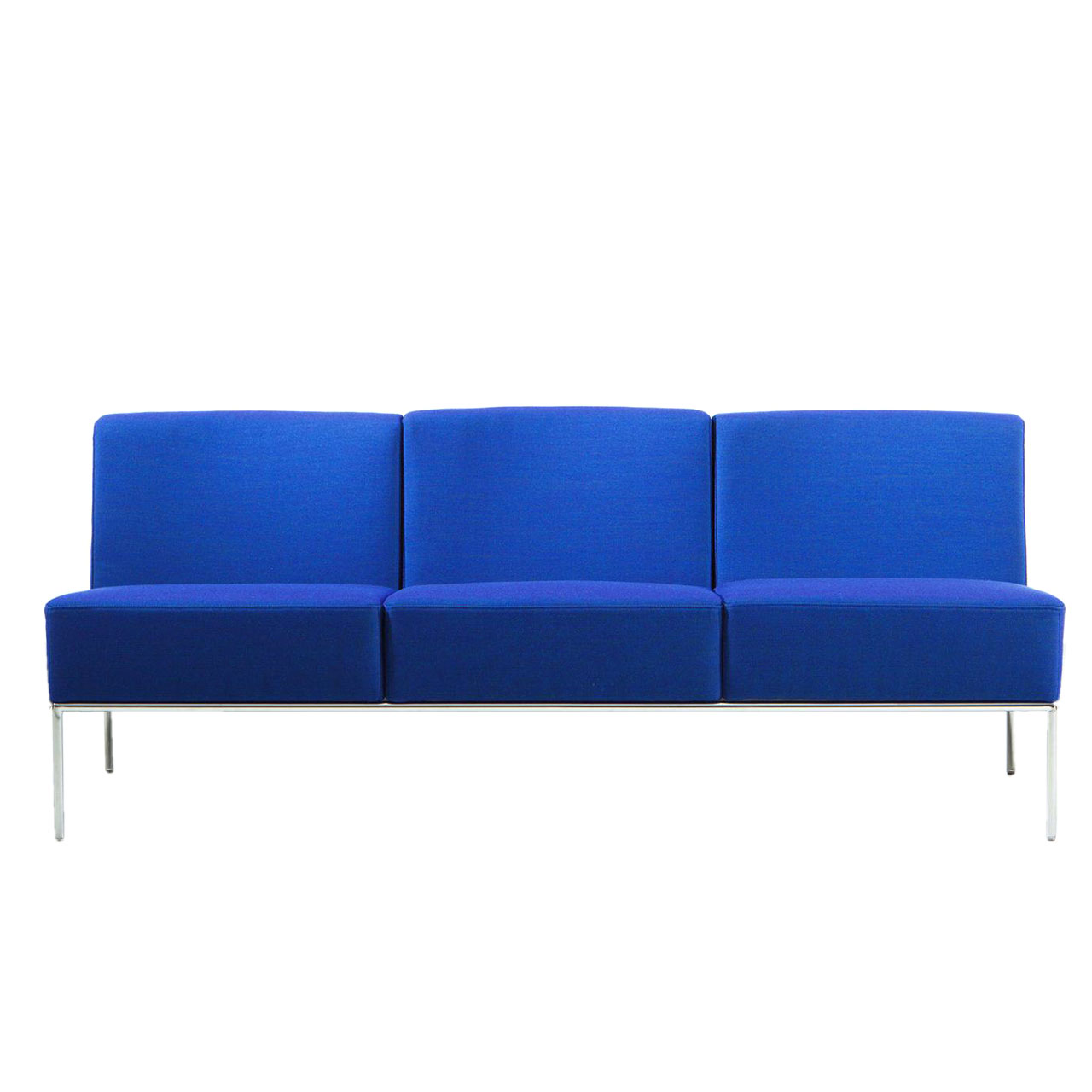 brühl add1 Sofa Ein Sofa der Serie add1 mit 3 Sitzen ohne Armlehnen in der Stofffarbe dunkelblau. Das Untergestell ist mattchrom lackiert.