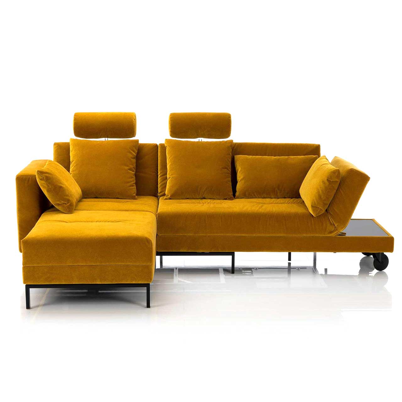 Four-two-68897-4 Eckgarnitur in gelbem Stoff mit schwenkbarem Longchair rechts.