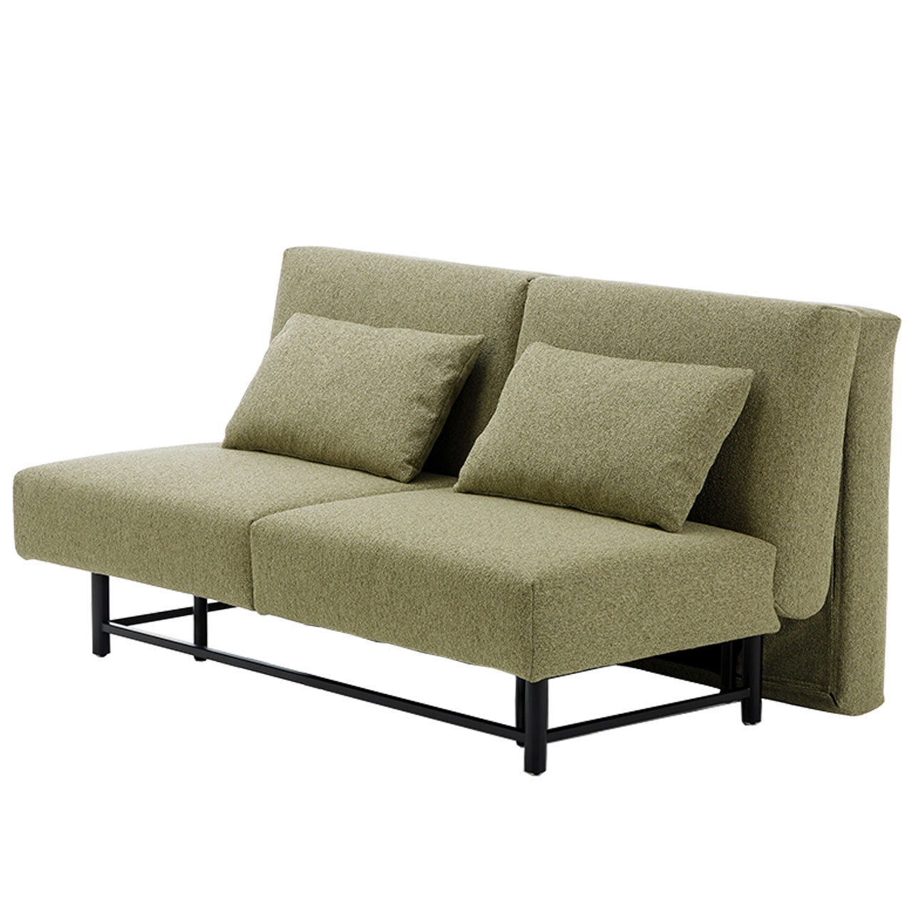 brühl Schlafsofa first class Schräge Ansicht auf ein Doppelsofa  in hellem moosgrün mit schwarzem Untergestell.