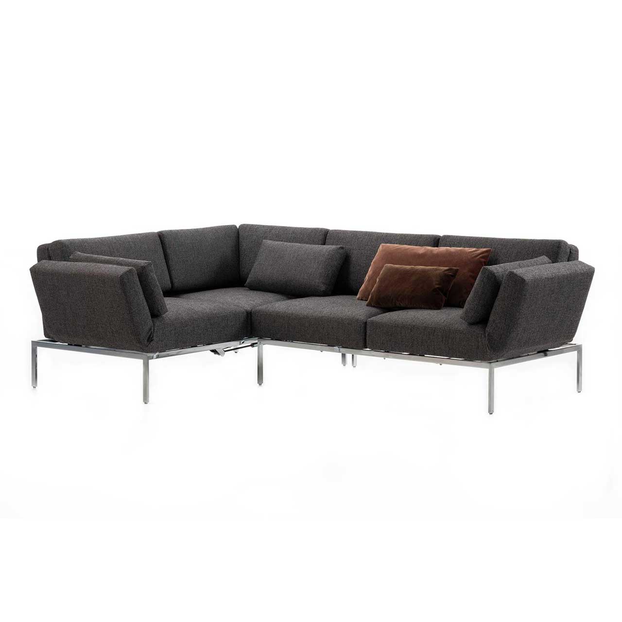 Garnitur brühl roro medium spring 73926 + 73907 Eckgarnitur der Serie roro medium spring mit einem Anstellsofa und einem Eckanbausofa in anthrazitfarbenem Stoff.