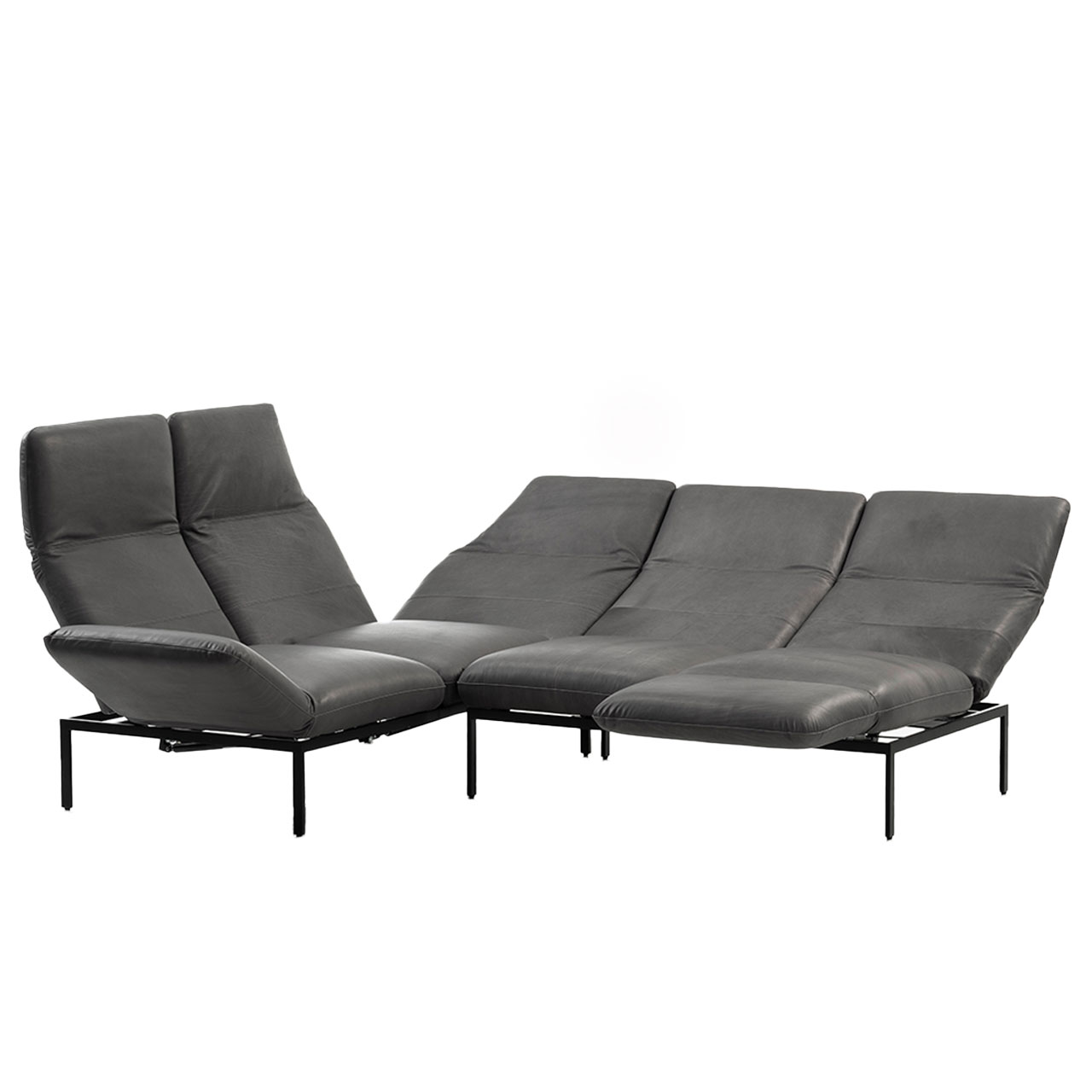 Garnitur brühl roro small classic 74226 + 74207 Eckgarnitur der Serie roro small classic mit Eckanbausofa rechts und Anstellsofa links in schwarzem Leder.