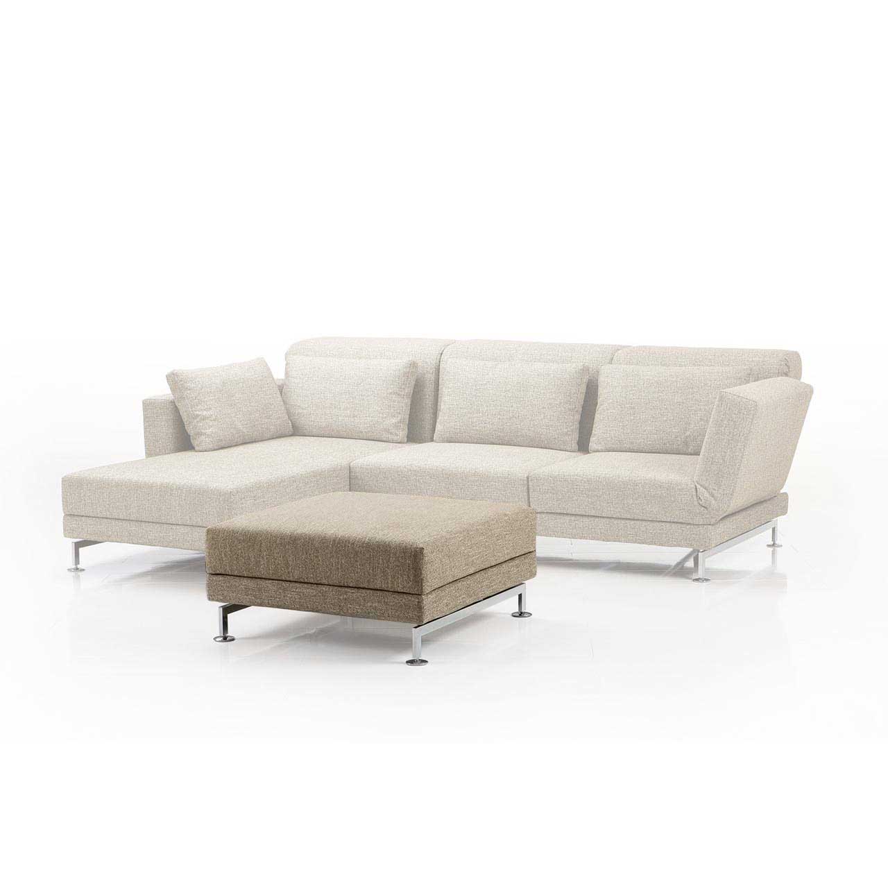 brühl moule - Hocker Quadratischer Hocker mit Metallkufen in hellbraunem Stoff.